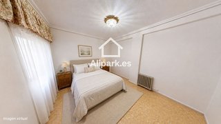 Piso en venta en Benalúa en Alicante