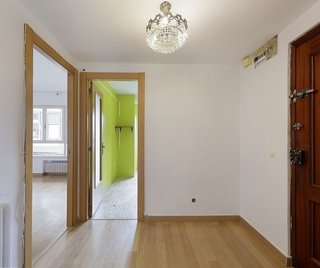 Piso en venta en El Polígono en Gijón