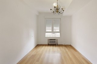 Piso en venta en El Polígono en Gijón
