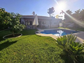 Chalet en venta en Capellanía - Retamar en Alhaurín de la Torre