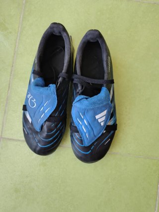 Botas de fútbol Adidas Predator niño Talla 33'5
