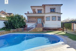 Chalet en venta en Otura