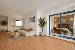Casa adosada en venta en Nueva Andalucía centro en Marbella