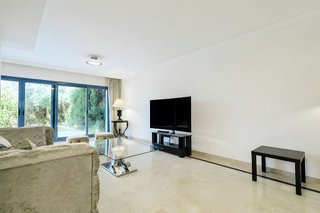 Casa adosada en venta en Nueva Andalucía centro en Marbella