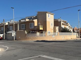 Chalet en venta en Playa de los Locos en Torrevieja