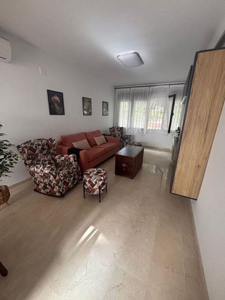 Casa adosada en venta en La Paz en Alcalá de Guadaira