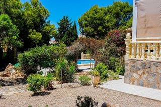 Chalet en venta en La Siesta - El Salado - Torreta en Torrevieja