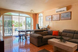 Chalet en venta en La Siesta - El Salado - Torreta en Torrevieja