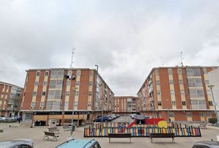 Casa en venta en Reyes en Parla