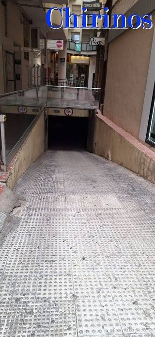 Garaje en alquiler en Zona Centro en Córdoba