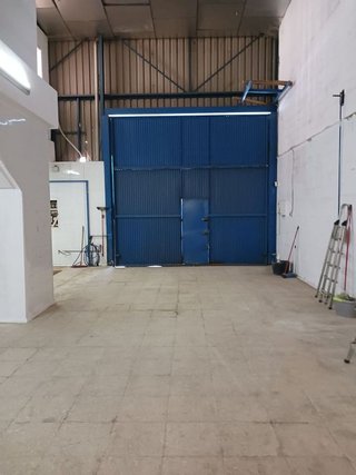 Nave industrial en alquiler en La Paz en Alcalá de Guadaira