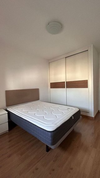 Piso en venta en Hospital - Parque sur en Albacete