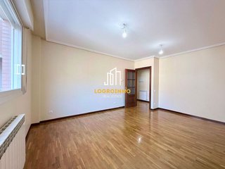 Piso en venta en Lardero