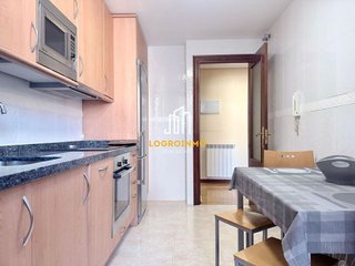 Piso en venta en Lardero