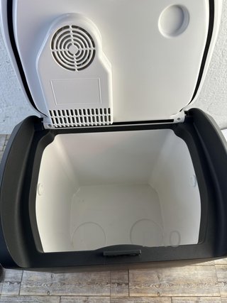 Nevera termoeléctrica AEG