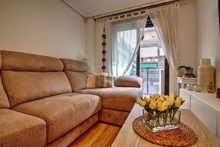 Piso en venta en Los Ángeles en Alicante