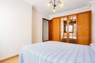 Piso en venta en Riazor - Los Rosales en Coruña (A)