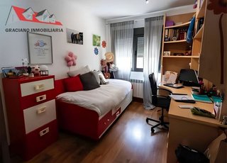 Piso en venta en Hermanos Falcó - Sepulcro Bolera en Albacete