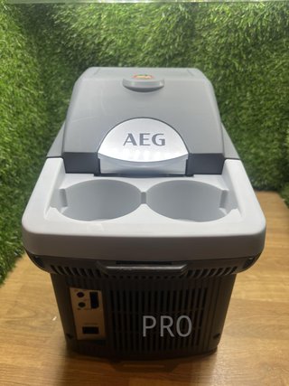 Nevera y Calentador termoeléctrico para Coche AEG