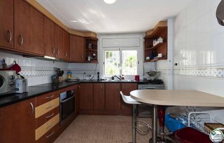 Piso en venta en Els Grecs - Mas Oliva en Roses
