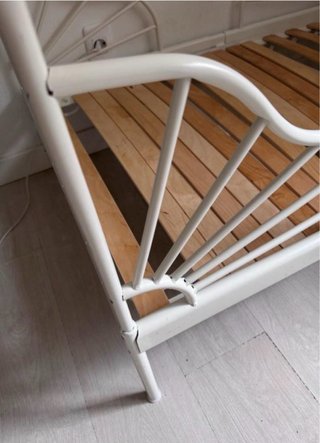Cama infantil extensible IKEA blanca