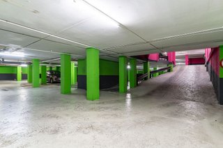 Garaje en alquiler en Navas en Barcelona