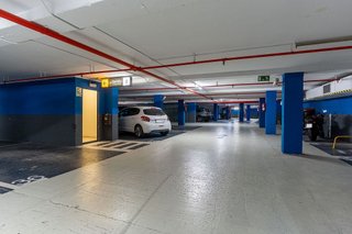 Garaje en alquiler en Navas en Barcelona