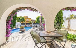 Chalet en venta en Empuriabrava en Castelló d´Empúries