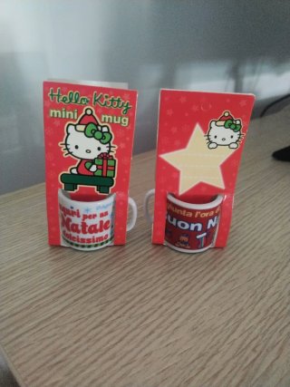 Set 2 Tazzine Hello Kitty Natalizie