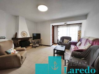 Casa adosada en venta en El Puntal en Laredo