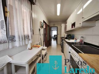 Casa adosada en venta en El Puntal en Laredo