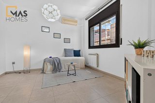 Piso en venta en Les Arenes - La Grípia  Can Montllor en Terrassa