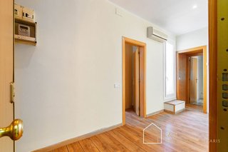 Ático en venta en El Turó de la Peira en Barcelona