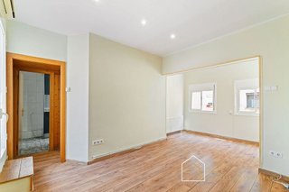Ático en venta en El Turó de la Peira en Barcelona