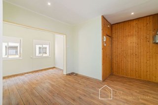 Ático en venta en El Turó de la Peira en Barcelona