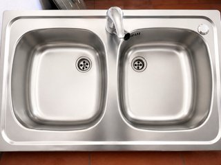 Fregadero doble de cocina metálico