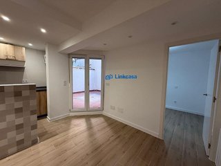 Piso en venta en Almendrales en Madrid