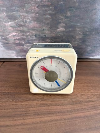 Reloj Radio Despertador Sony modelo ICF-A10L