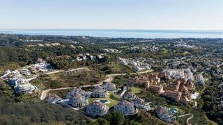 Piso en venta en Los Naranjos en Marbella