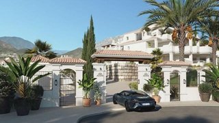 Piso en venta en Los Naranjos en Marbella