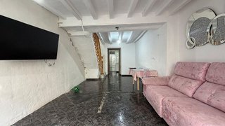 Casa adosada en venta en Illora