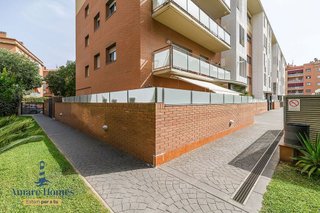 Piso en venta en Els Canyars en Castelldefels