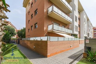 Piso en venta en Els Canyars en Castelldefels