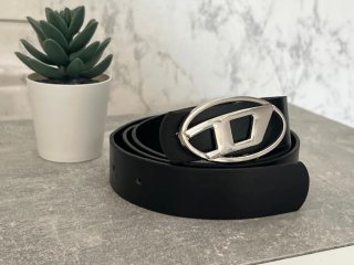 Cinturón Diesel Negro Hebilla Ovalada