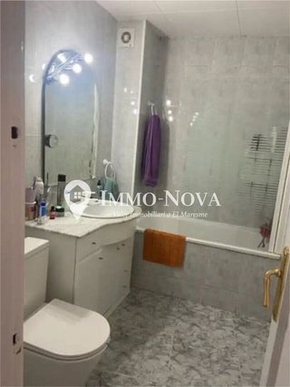 Piso en venta en Els Molins en Mataró
