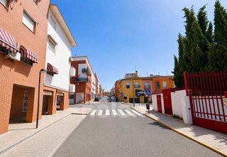 Piso en venta en El Valle en Lucena
