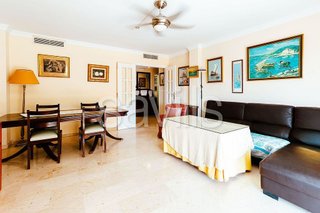 Piso en venta en Cerrado Calderón - El Morlaco en Málaga