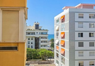 Piso en venta en Playa de la Fontanilla en Marbella