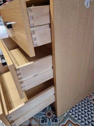 Mesita de noche madera y metal