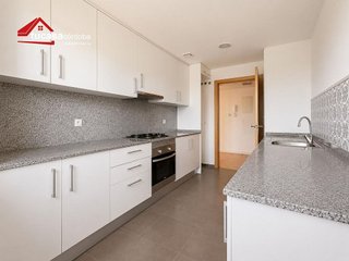 Piso en venta en Poniente-Norte - Miralbaida - Parque Azahara en Córdoba